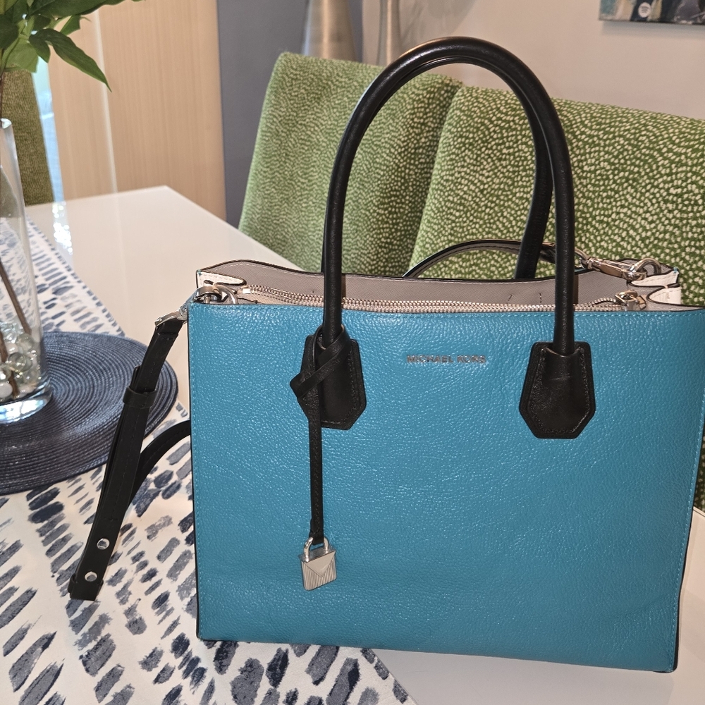 Michael Kors Mercer Crossbody Leather Tote